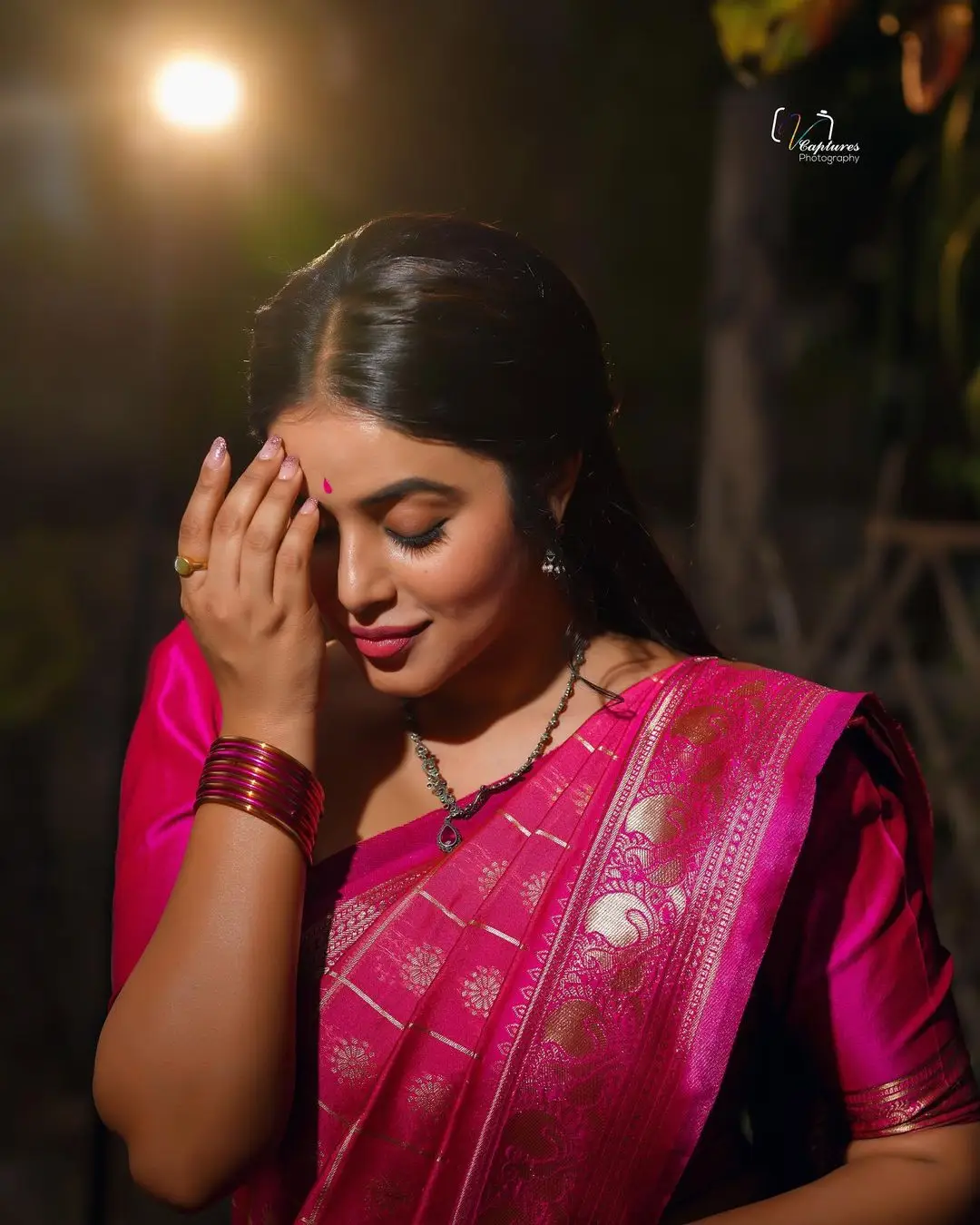 Shamna Kasim Mesmerizing Looks In Beautiful Pink Saree Blouse